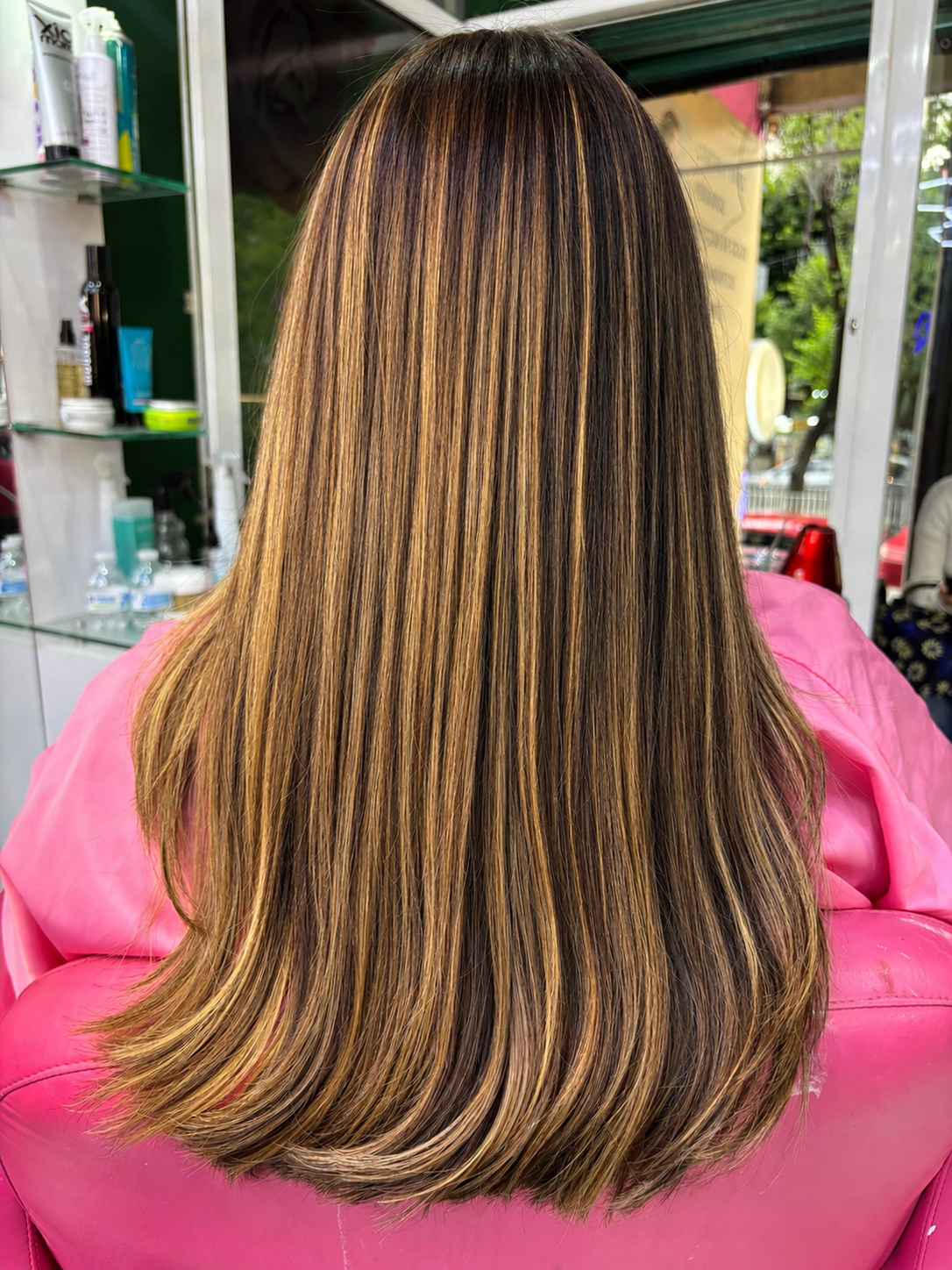 Balayage con babylights y brillo espejo
